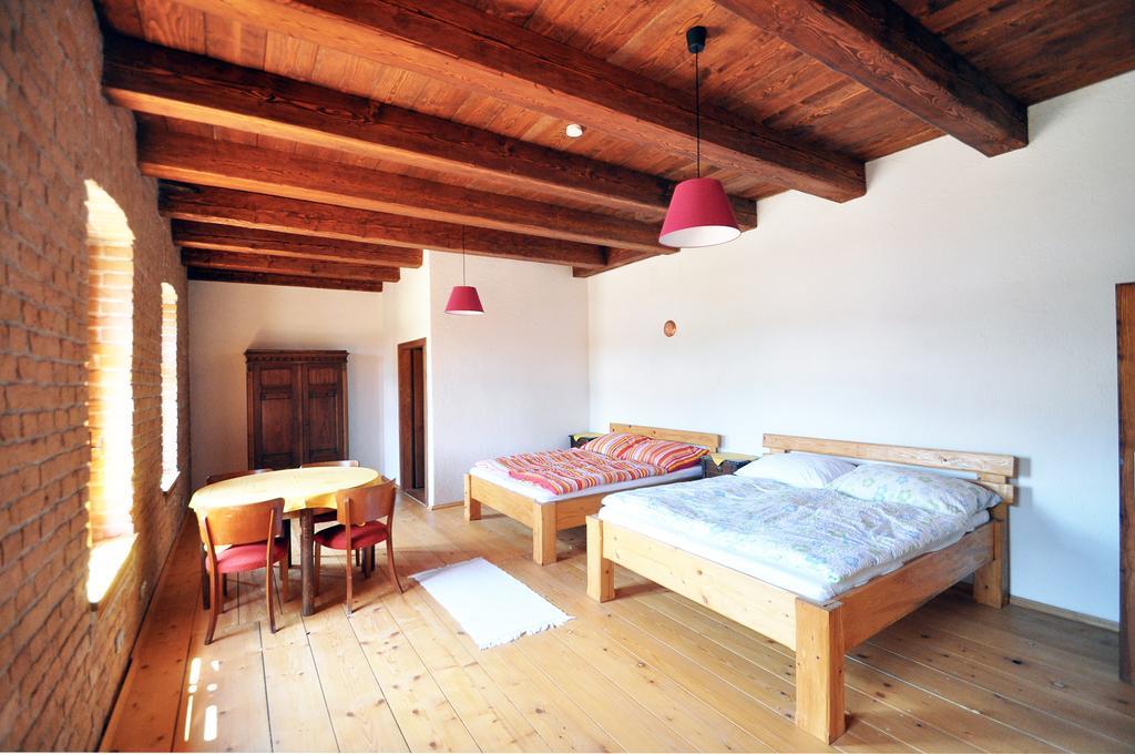 Rekreacni Areal Dvur Honetice Hotel Kültér fotó